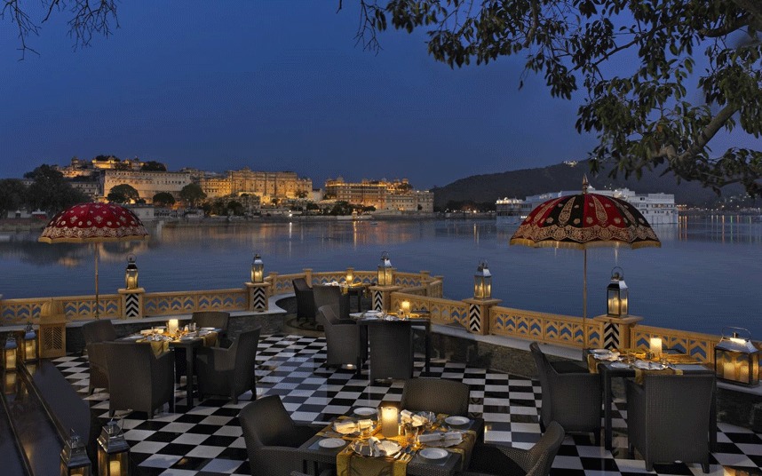 Sheesh Mahal