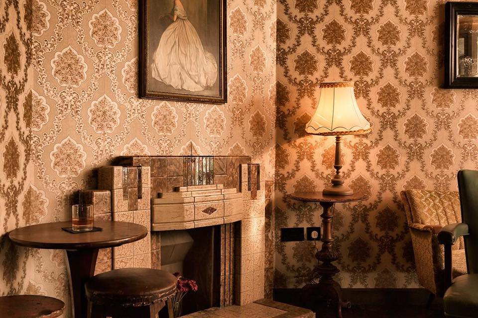 10 Cosy Pubs in Dublin with Fireplaces to Warm you up