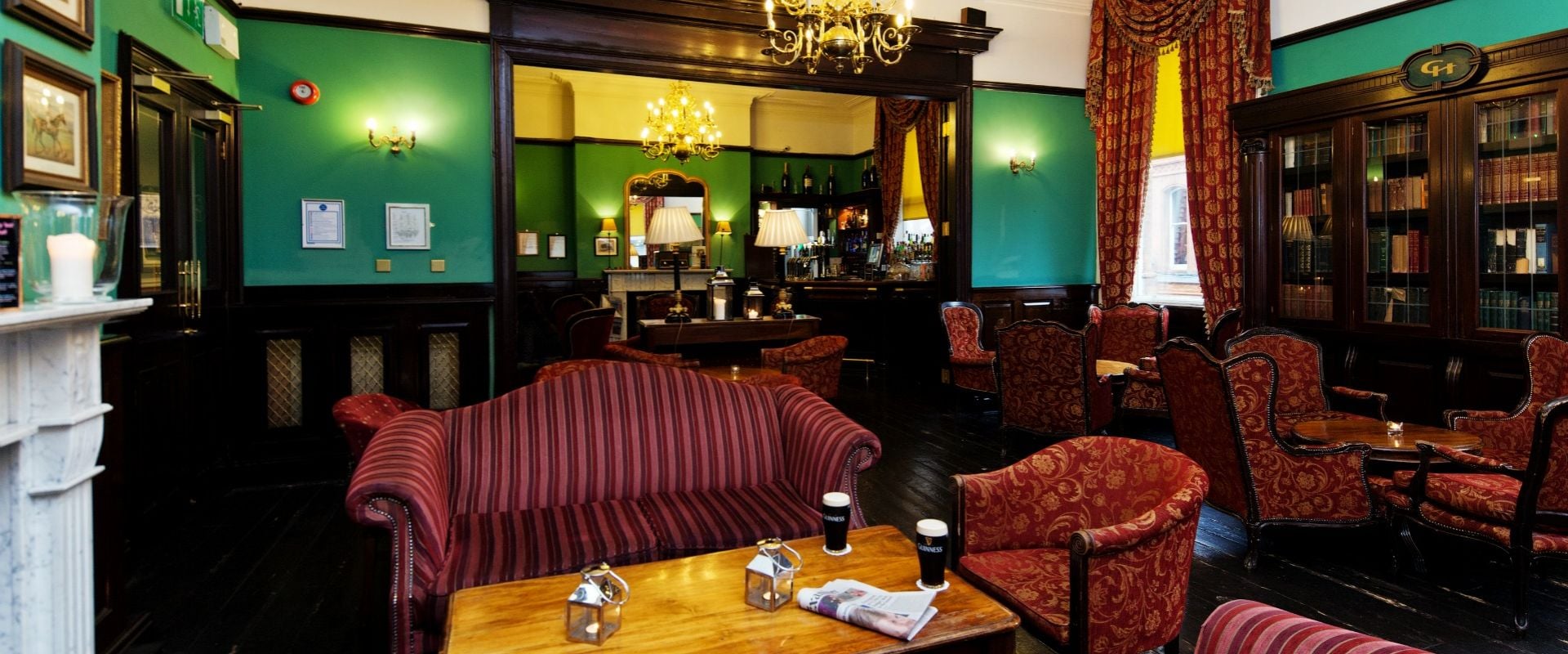 10 Cosy Pubs in Dublin with Fireplaces to Warm you up