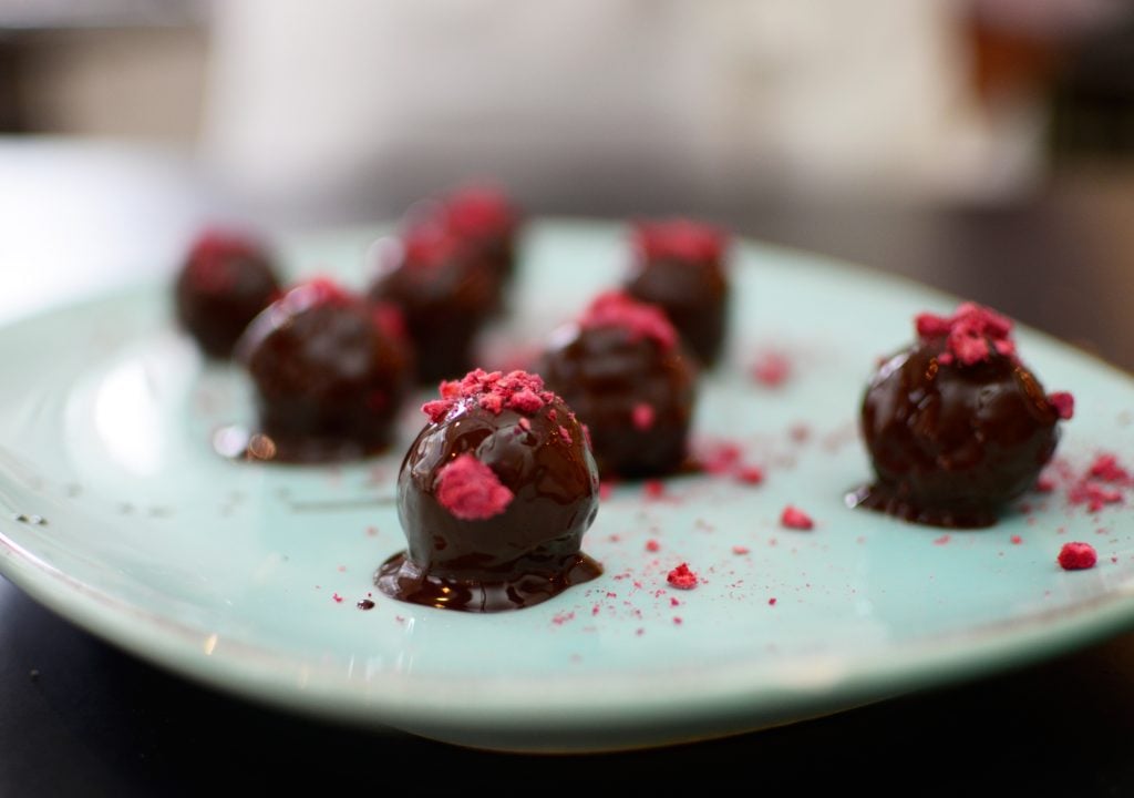 Chocolate and Raspberry Balls Recipe 