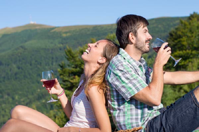 Different Valentine's Day Wines for Different Types of Couples 