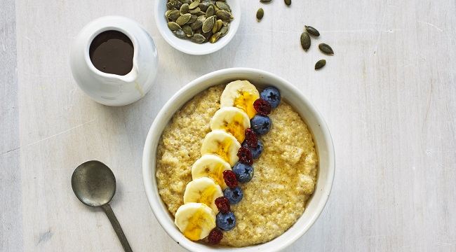 Oat and Quinoa Porridge Recipe with Cinnamon and Banana