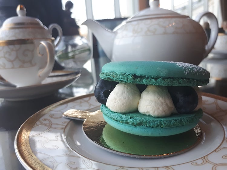 Powerscourt AT Macaron