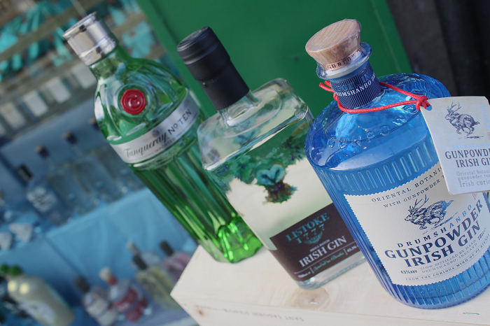 Fall Gin Love this Valentine's Day - 7 Gift Ideas to Match the Personality of the Gin Lover in your Life