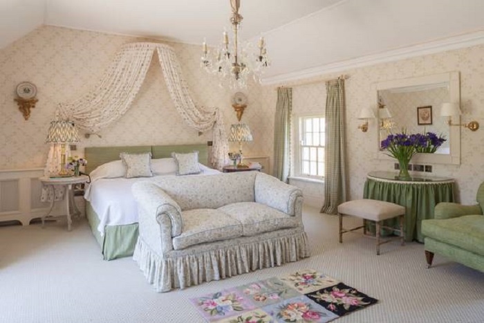 World's Best Hotel
